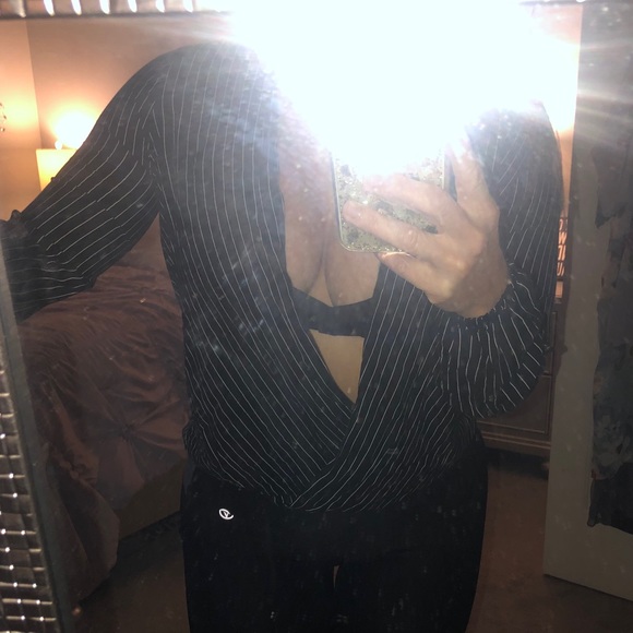 Black and white striped blouse - Picture 6 of 6